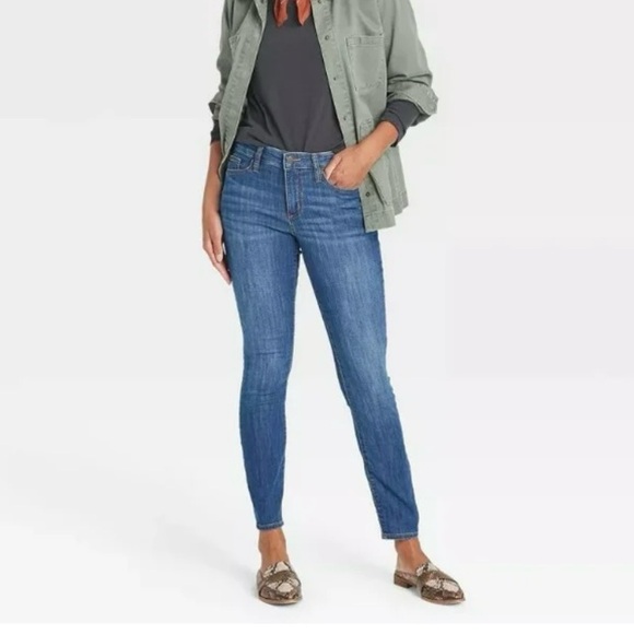 NEW Classic Blue Mid Rise Skinny Jeans Universal Thread Size 8/29 R - Picture 5 of 5